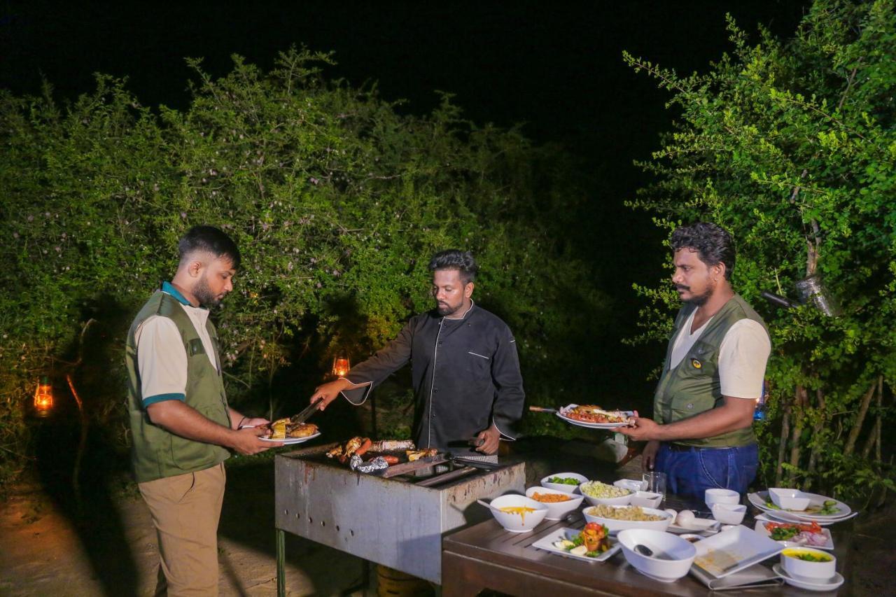 Hotel Leopard Nest - Glamping In Yala Esterno foto